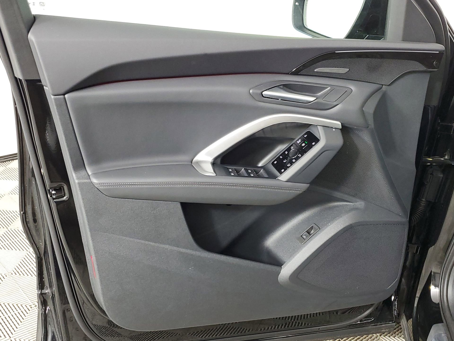 New 2025 Audi Q5 Premium Plus image 21