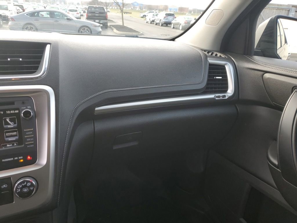 Used 2014 GMC Acadia SLE image 26