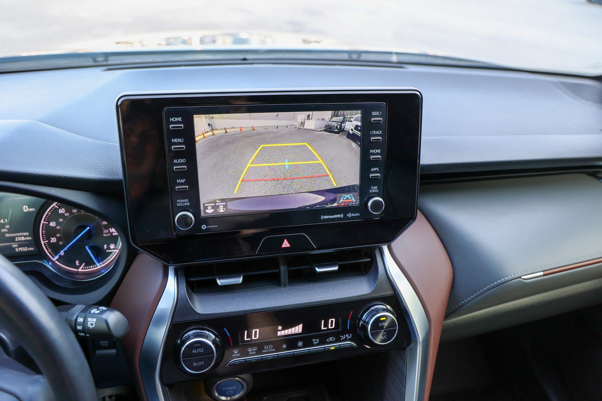 Certified 2022 Toyota Venza XLE AWD/4WD image 20