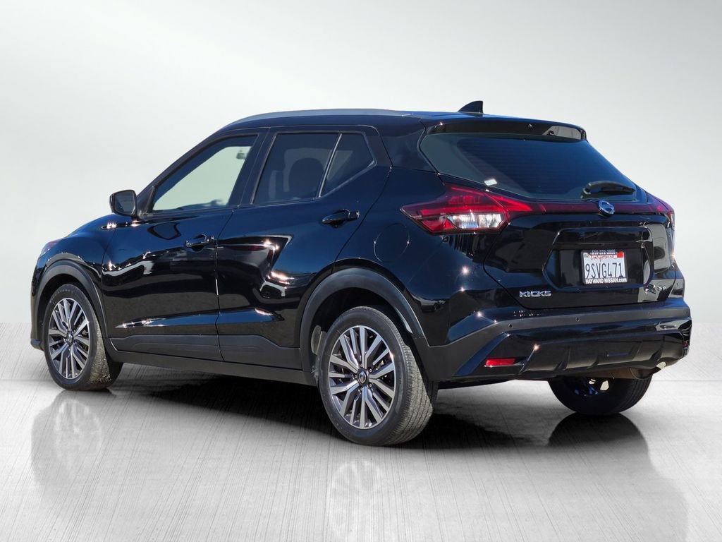 Used 2021 Nissan Kicks SV image 6