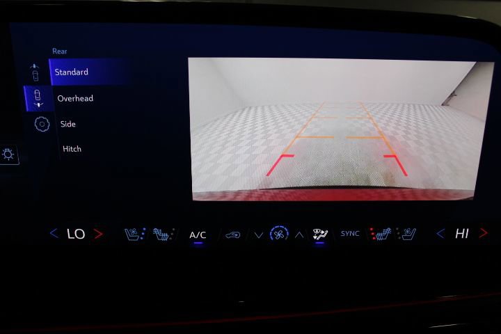 Used 2024 Chevrolet Traverse RS image 5