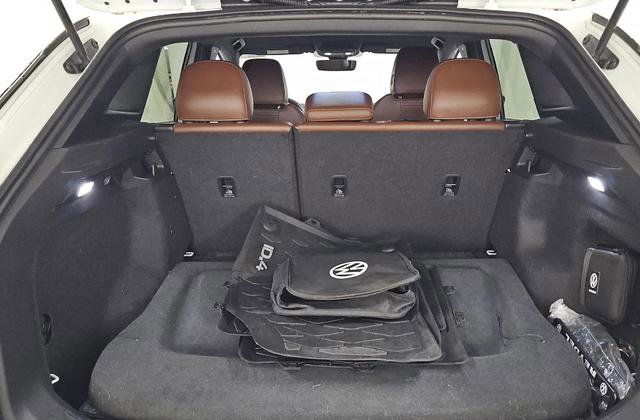 Used 2023 Volkswagen ID.4 Pro image 13