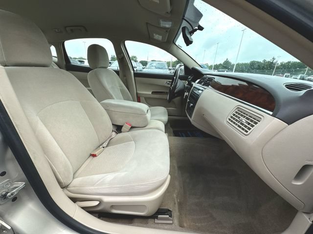 Used 2008 Buick LaCrosse CX FWD image 25