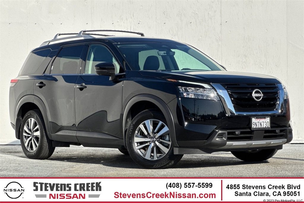 Used 2024 Nissan Pathfinder SL