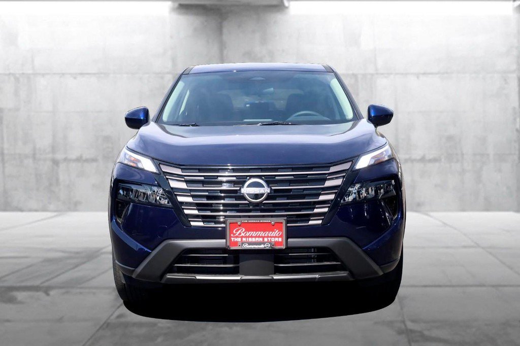 New 2026 Nissan Rogue SV w/ Cold Weather Package AWD/4WD image 4