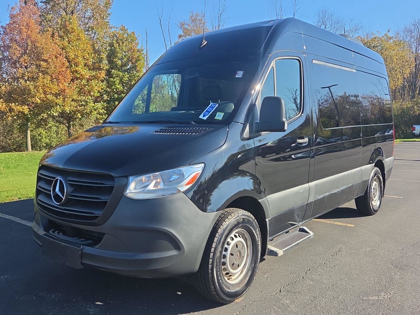 Used 2019 Mercedes-Benz Sprinter 2500 image 3