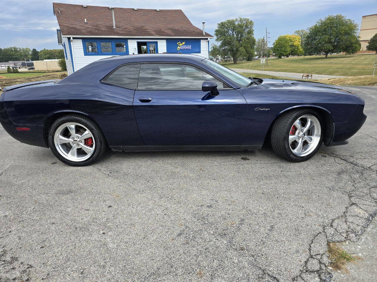 Used 2013 Dodge Challenger R/T image 3