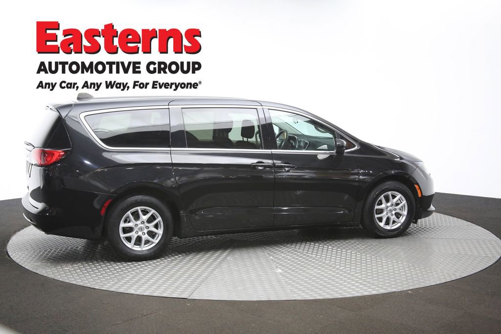 Used 2022 Chrysler Voyager LX FWD image 45