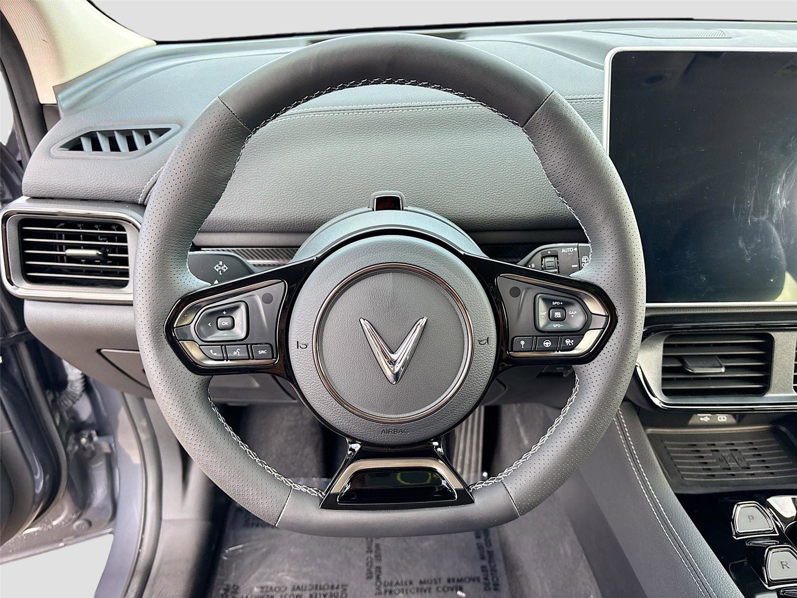 New 2025 VinFast VF 8 Eco AWD/4WD image 11