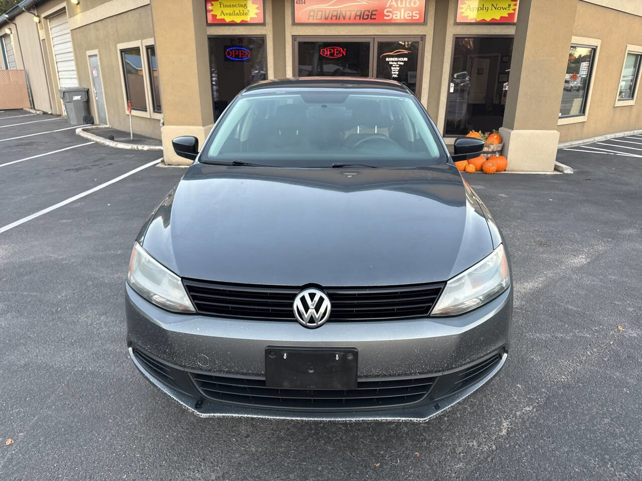 Used 2012 Volkswagen Jetta Sedan image 2