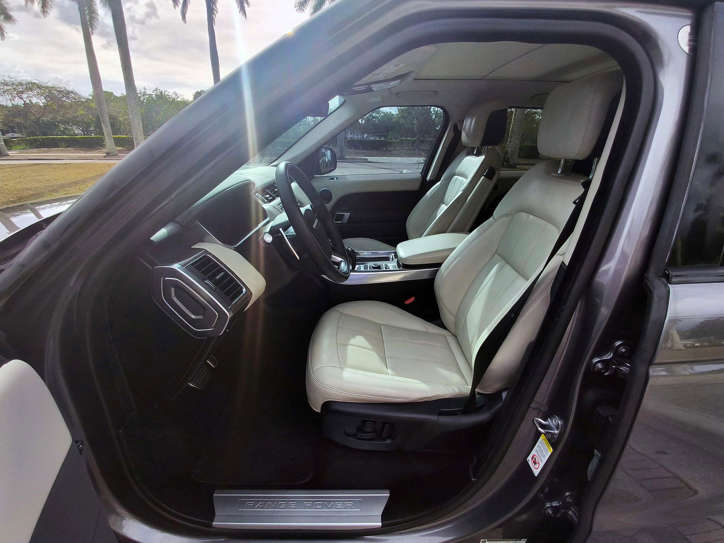 Used 2018 Land Rover Range Rover Sport Supercharged image 22