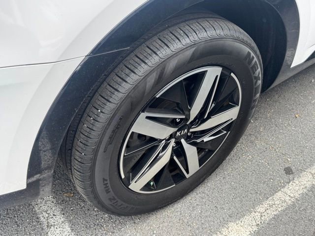 Certified 2021 Kia Sorento S w/ Panoramic Sunroof Package FWD image 7