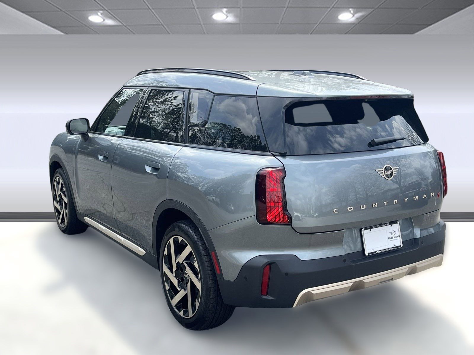 Used 2025 MINI Cooper Countryman S w/ Comfort Package Max image 2