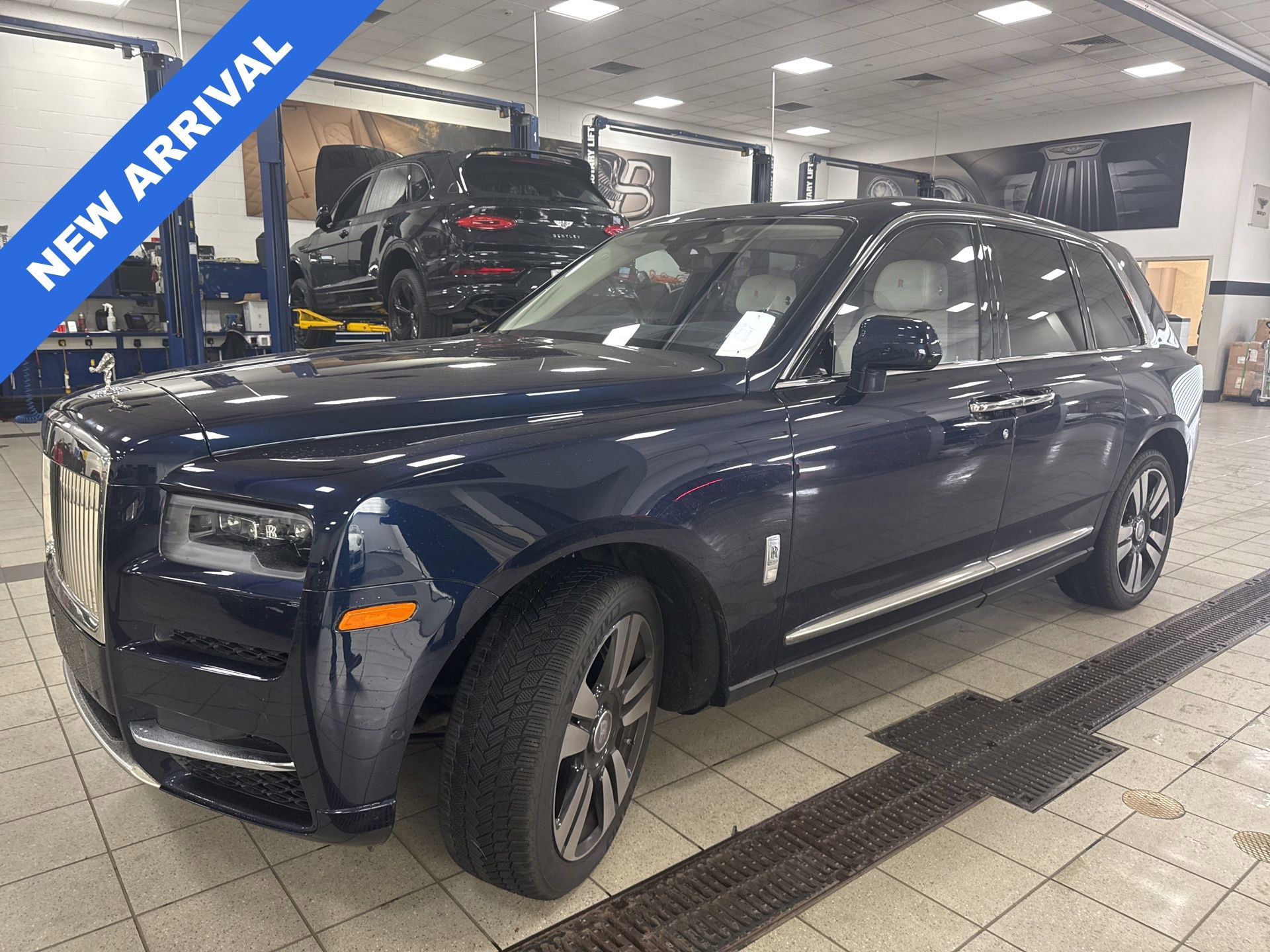 Used 2023 Rolls-Royce Cullinan image 6