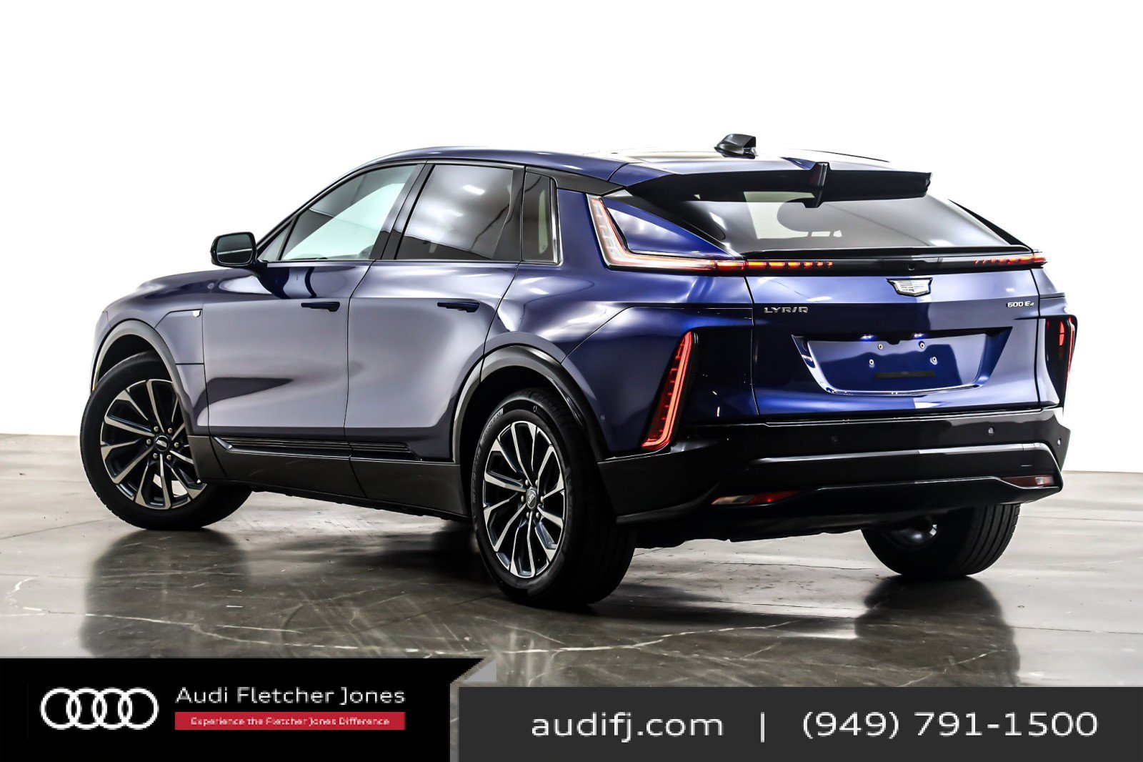 Used 2025 Cadillac Lyriq Sport image 12