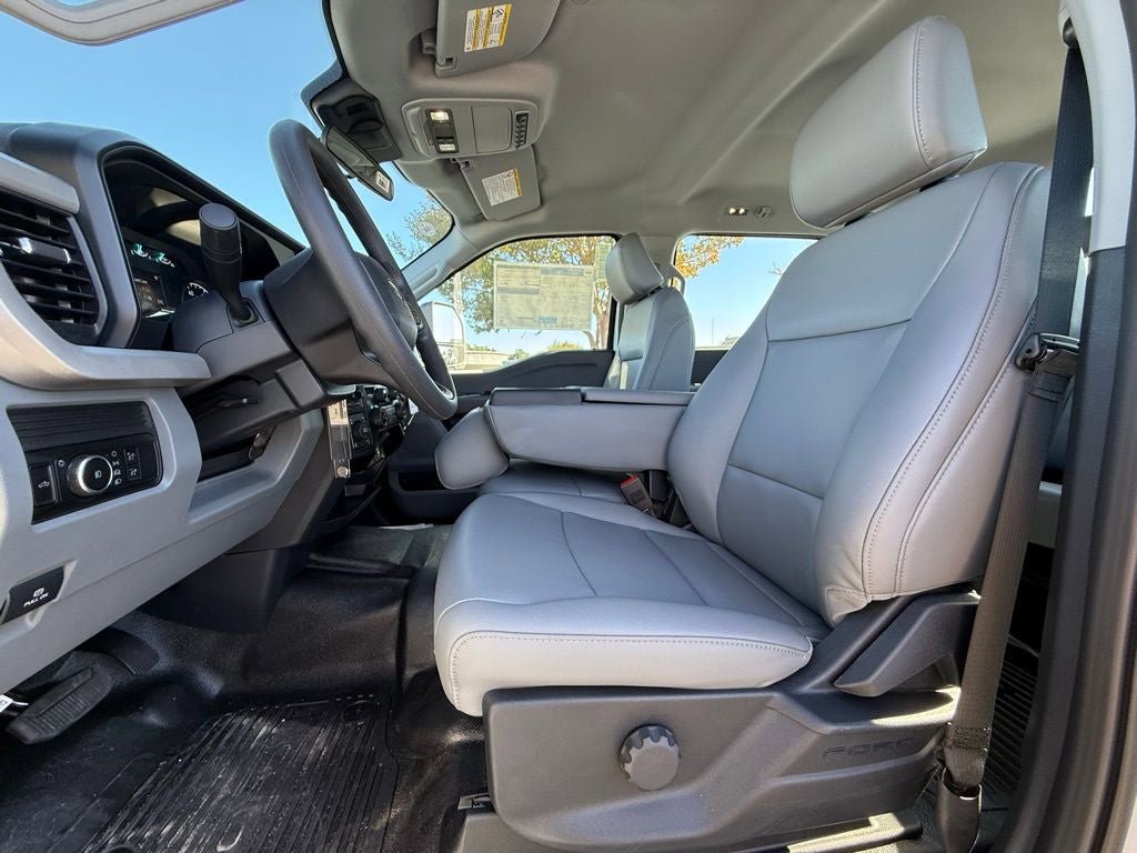 New 2026 Ford F250 XL w/ XL Chrome Package image 14