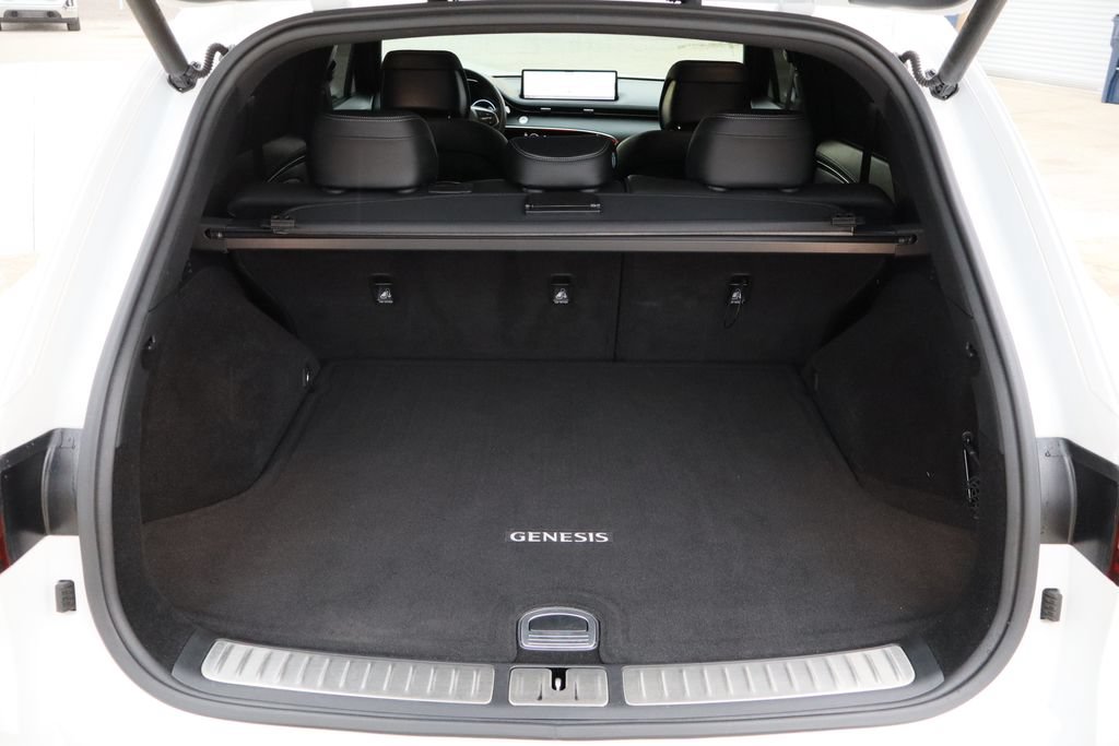 Used 2023 Genesis GV70 2.5T w/ Sport Prestige Package AWD/4WD image 24