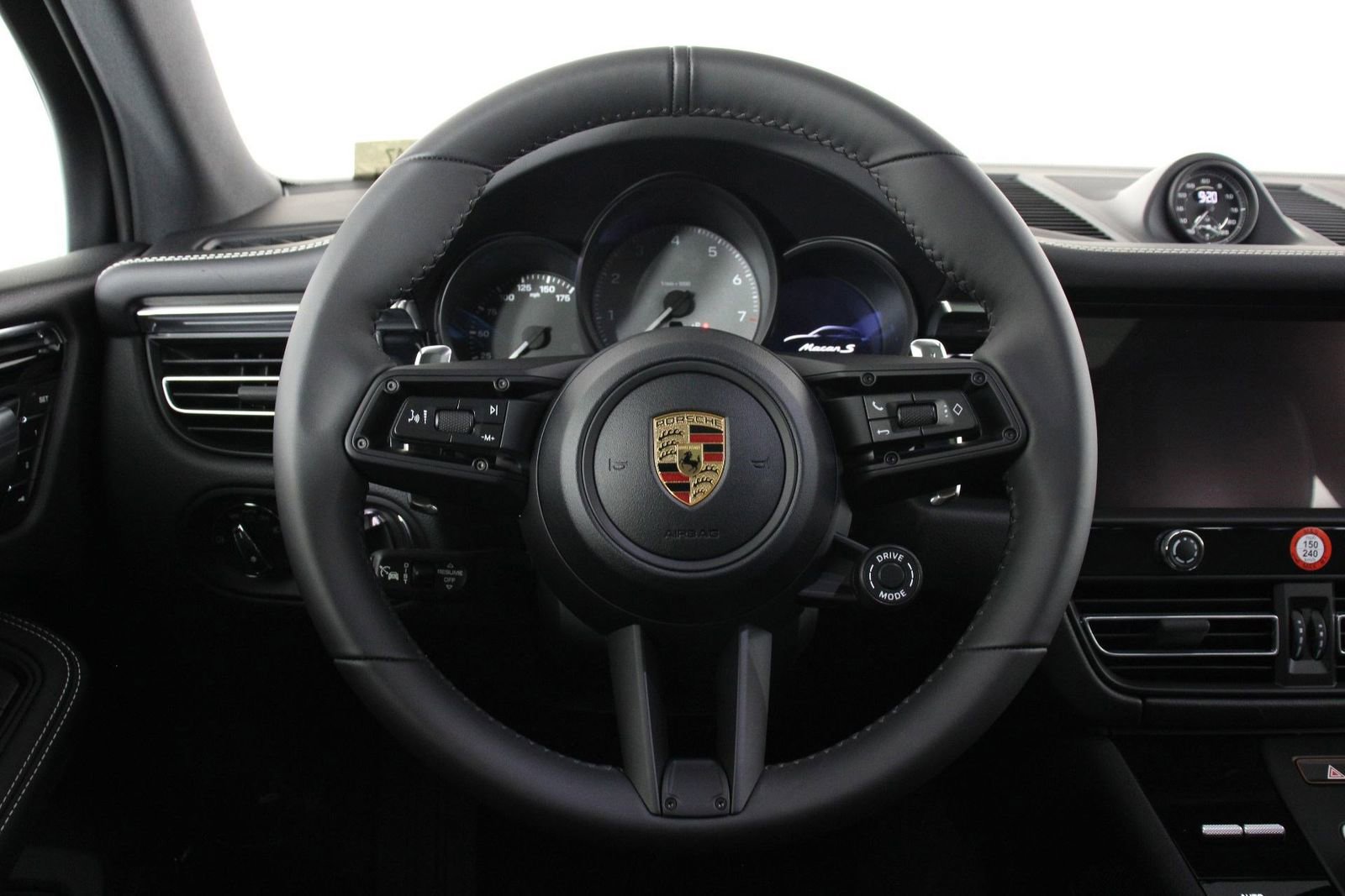 New 2026 Porsche Macan S AWD/4WD image 12