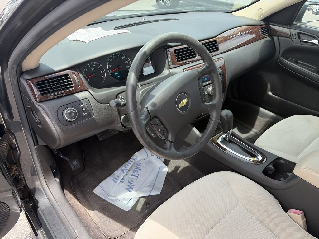 Used 2013 Chevrolet Impala LT w/ LT Sunroof Package FWD image 11