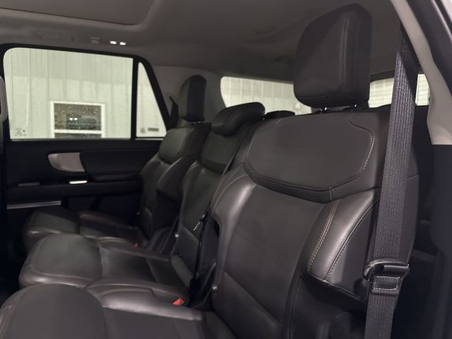 Used 2025 Ford Expedition Active AWD/4WD image 24