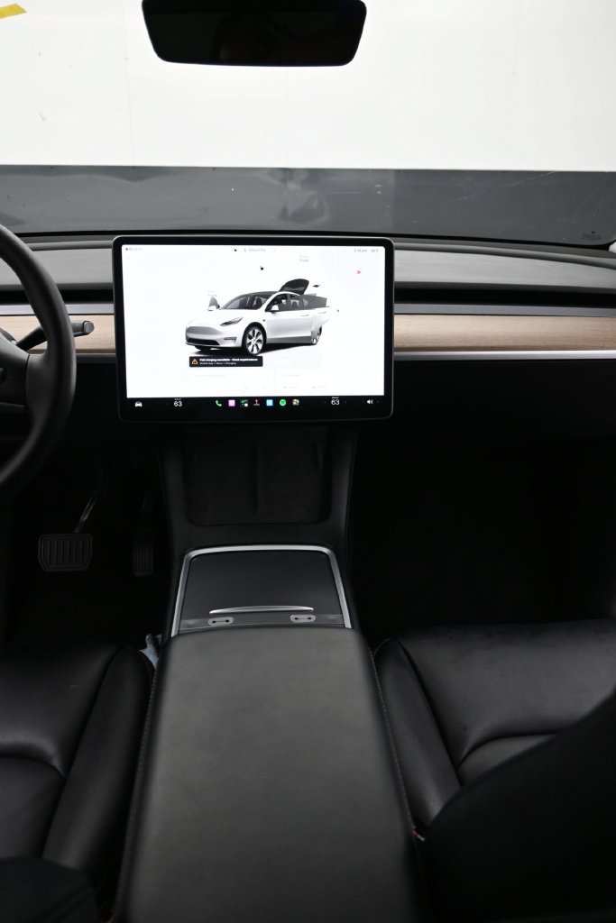 Used 2022 Tesla Model Y Long Range AWD/4WD image 12