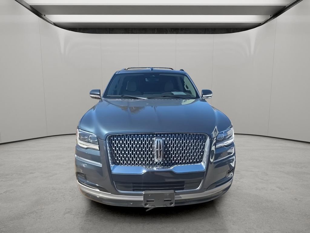 Used 2022 Lincoln Navigator L Reserve w/ Equipment Group 201A AWD/4WD image 2