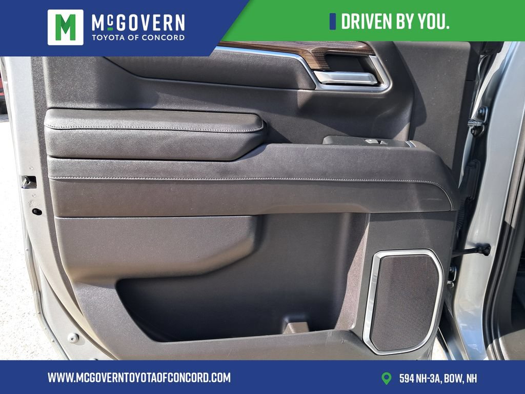 Used 2023 Chevrolet Silverado 1500 RST AWD/4WD image 16