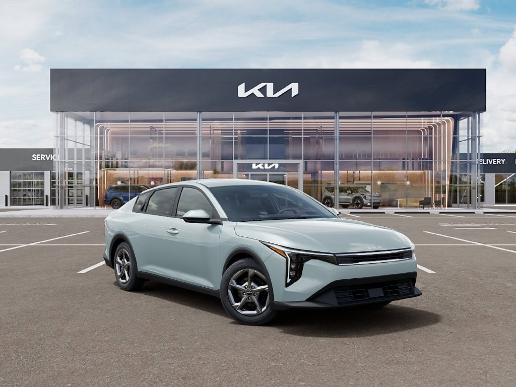 New 2026 Kia K4 FWD image 8