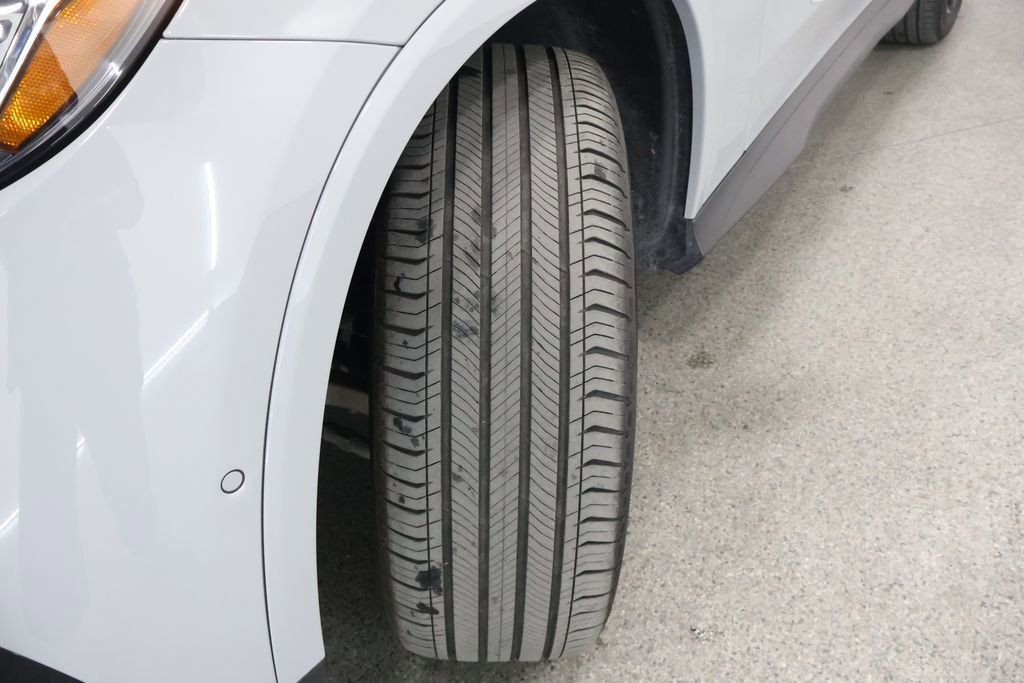 Certified 2025 Mercedes-Benz GLC 300 4MATIC image 4