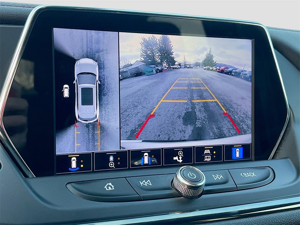 Used 2022 Chevrolet Blazer RS w/ Enhanced Convenience Package image 14