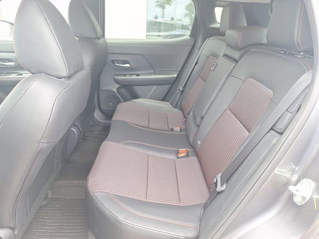 New 2026 Nissan Kicks SR FWD image 25
