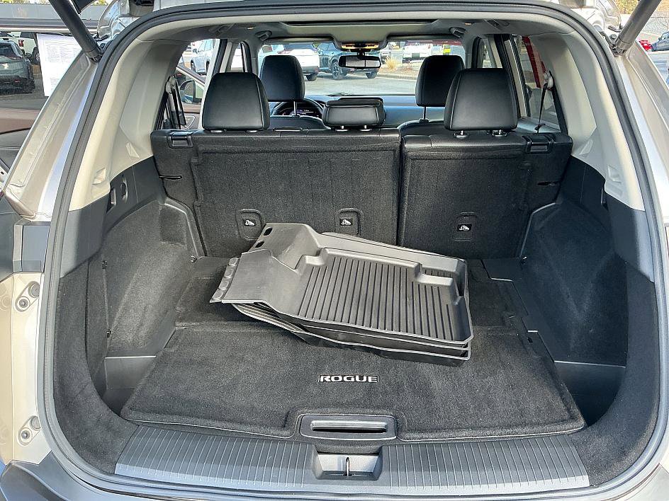 Certified 2021 Nissan Rogue Platinum image 27
