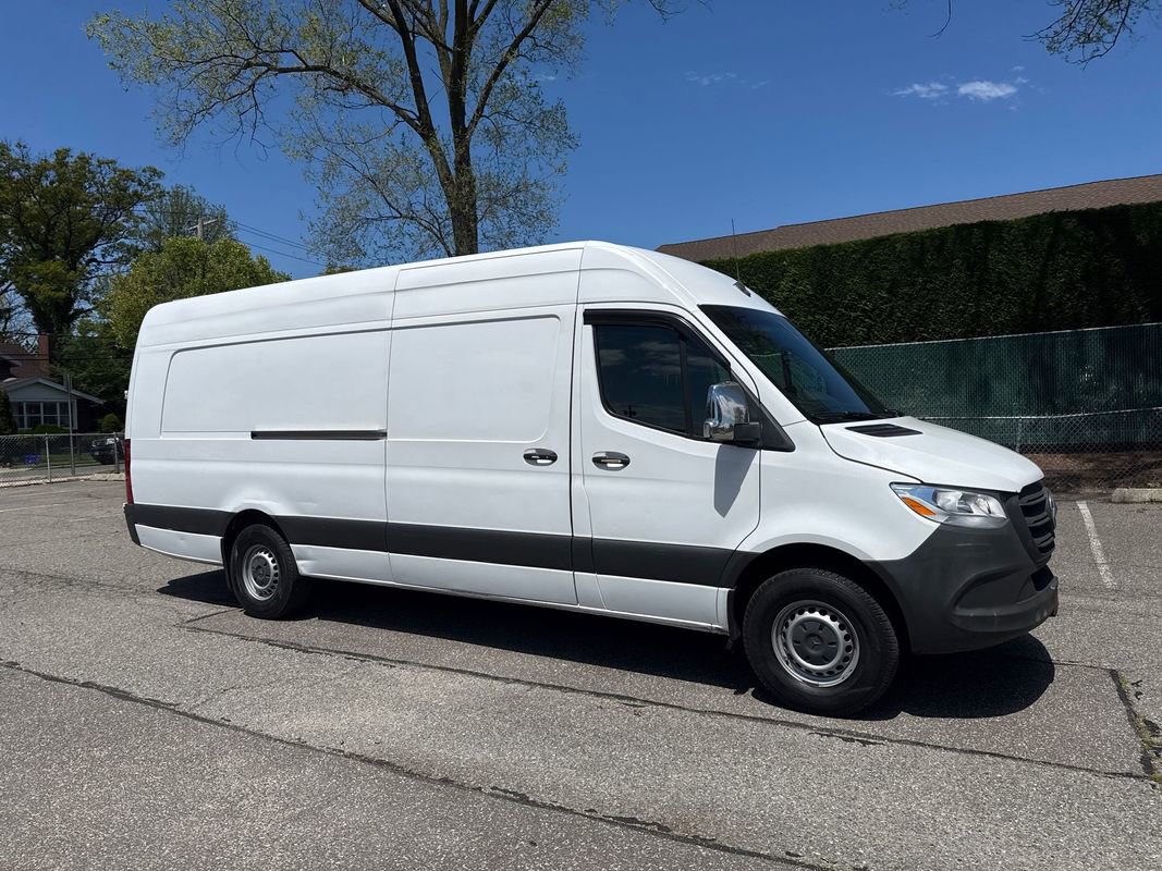 Used 2020 Mercedes-Benz Sprinter 2500 w/ Driver Convenience Package image 11