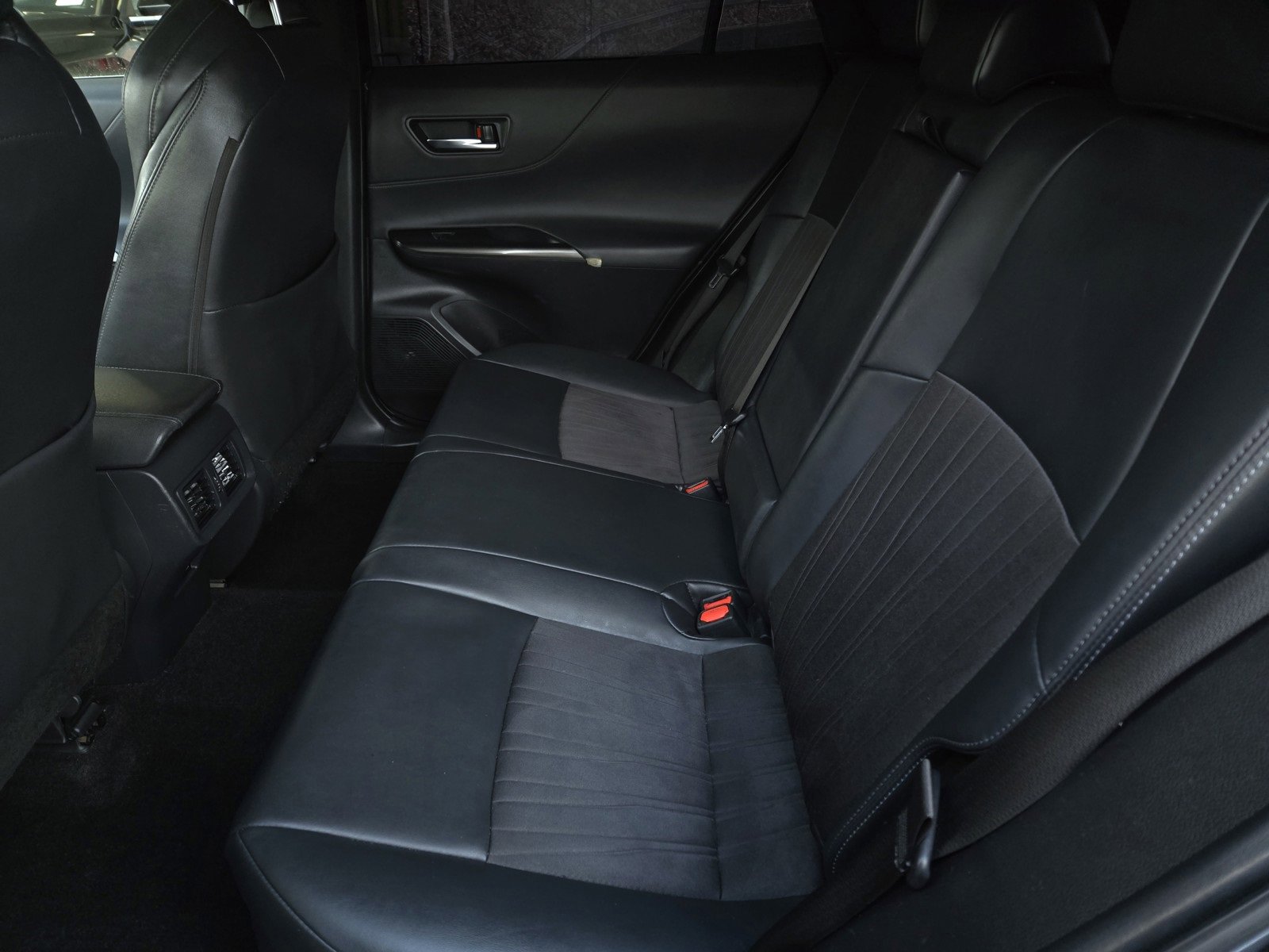 Certified 2021 Toyota Venza XLE image 10