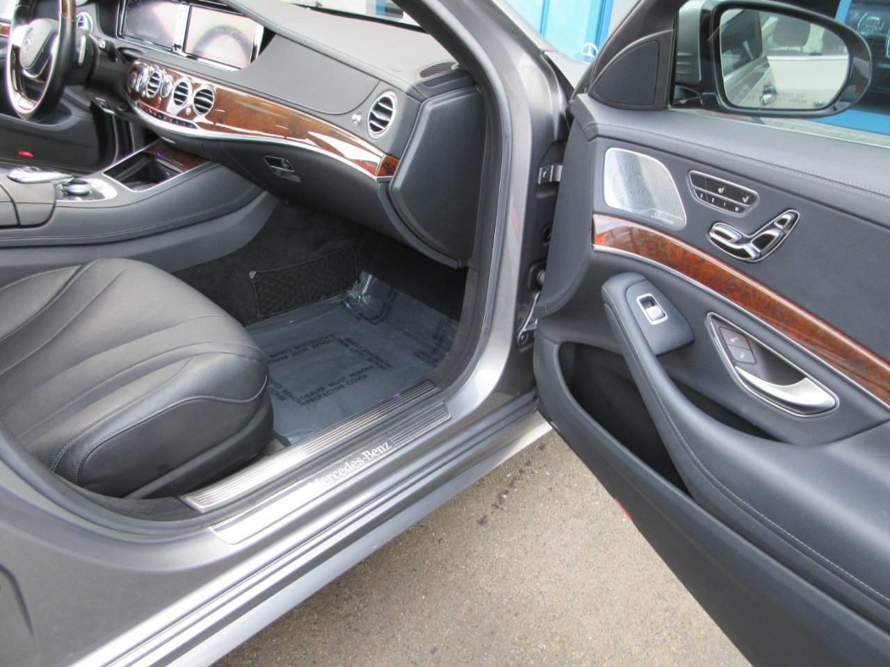 Used 2015 Mercedes-Benz S 550 Sedan image 22