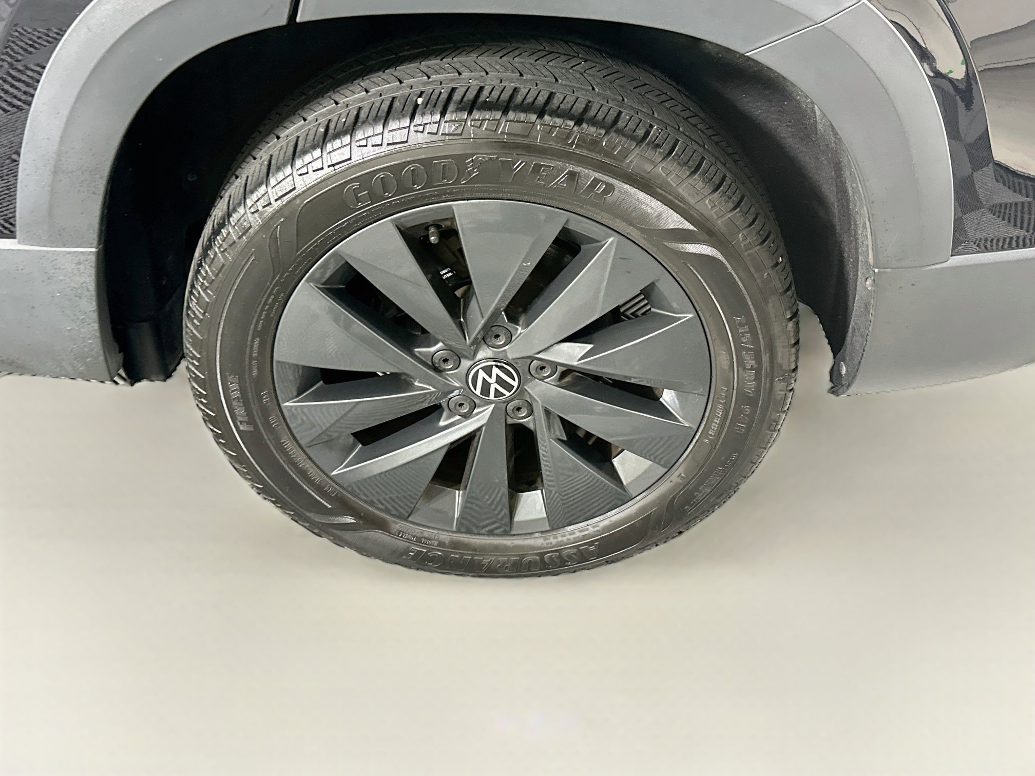 Used 2024 Volkswagen Taos S FWD image 11