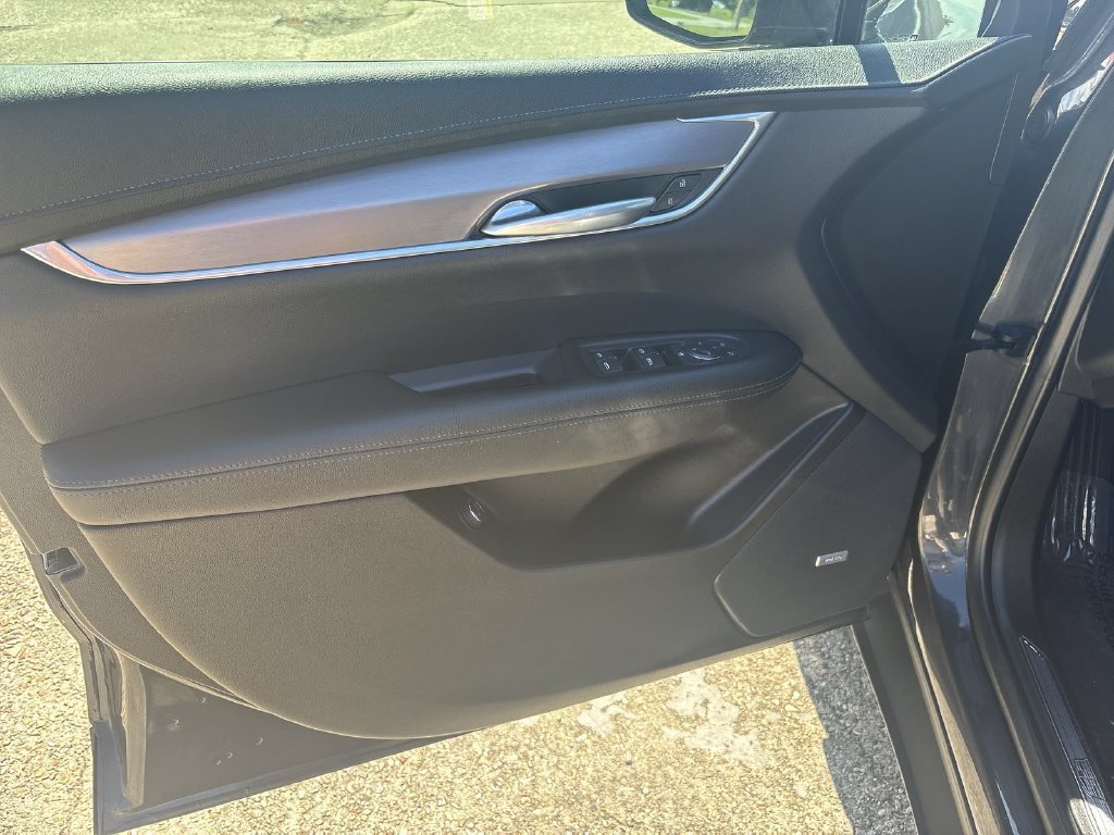 Used 2022 Cadillac XT5 Luxury FWD image 15