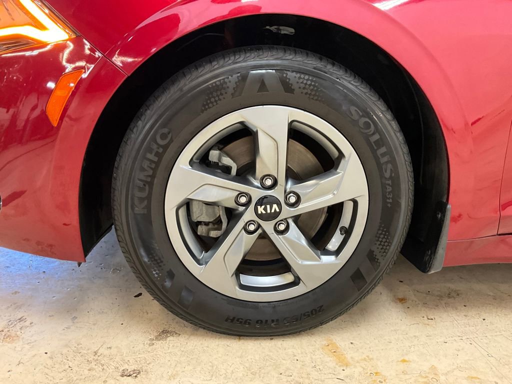 Used 2021 Kia K5 LXS image 14