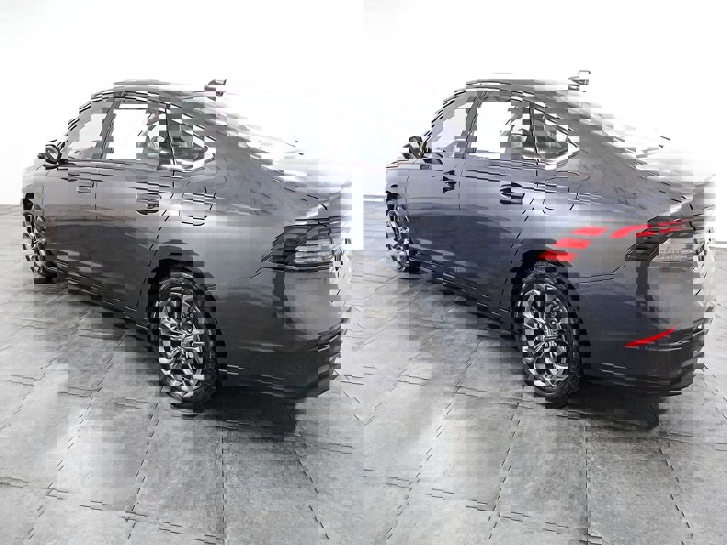 Used 2024 Honda Accord EX image 4