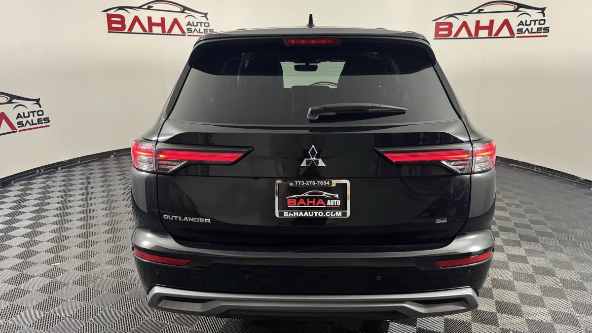 Used 2025 Mitsubishi Outlander SE FWD image 6