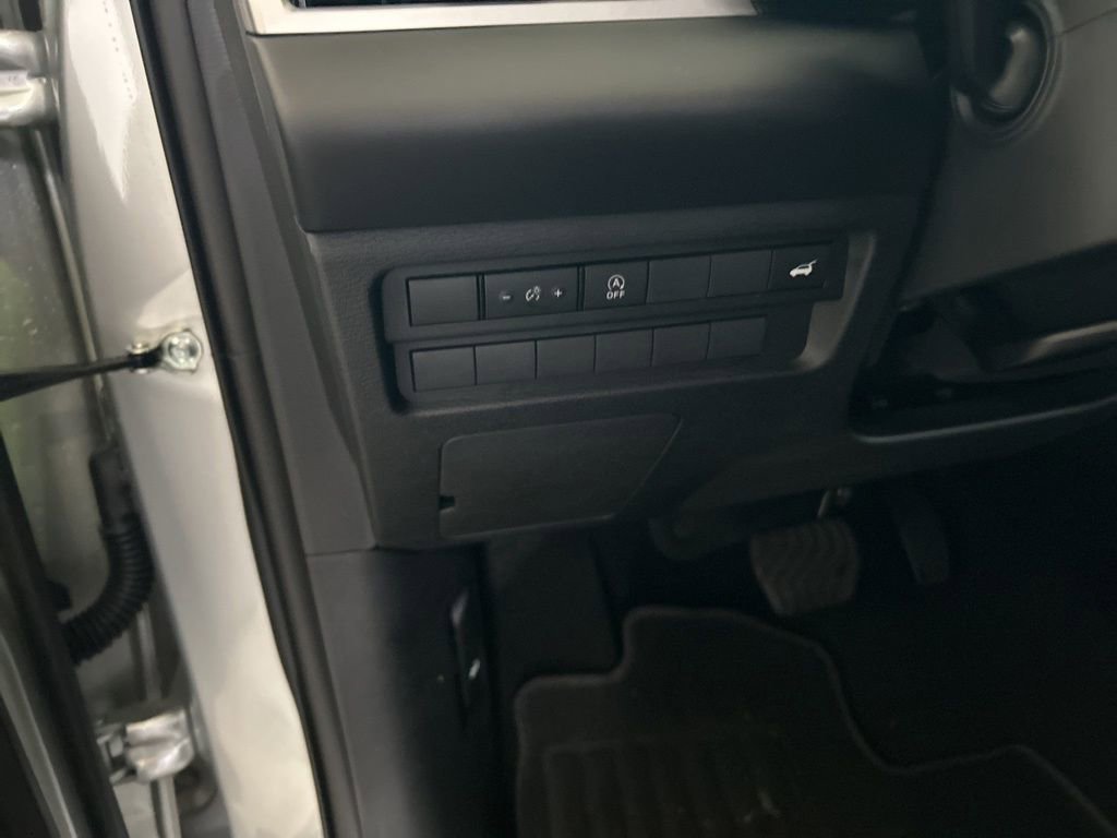 New 2026 Mitsubishi Outlander SE image 38