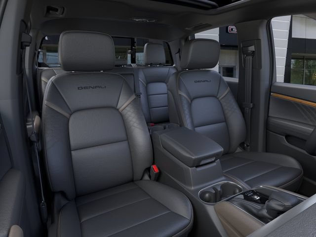 New 2026 GMC Canyon Denali w/ LPO, Black Badging Package AWD/4WD image 16