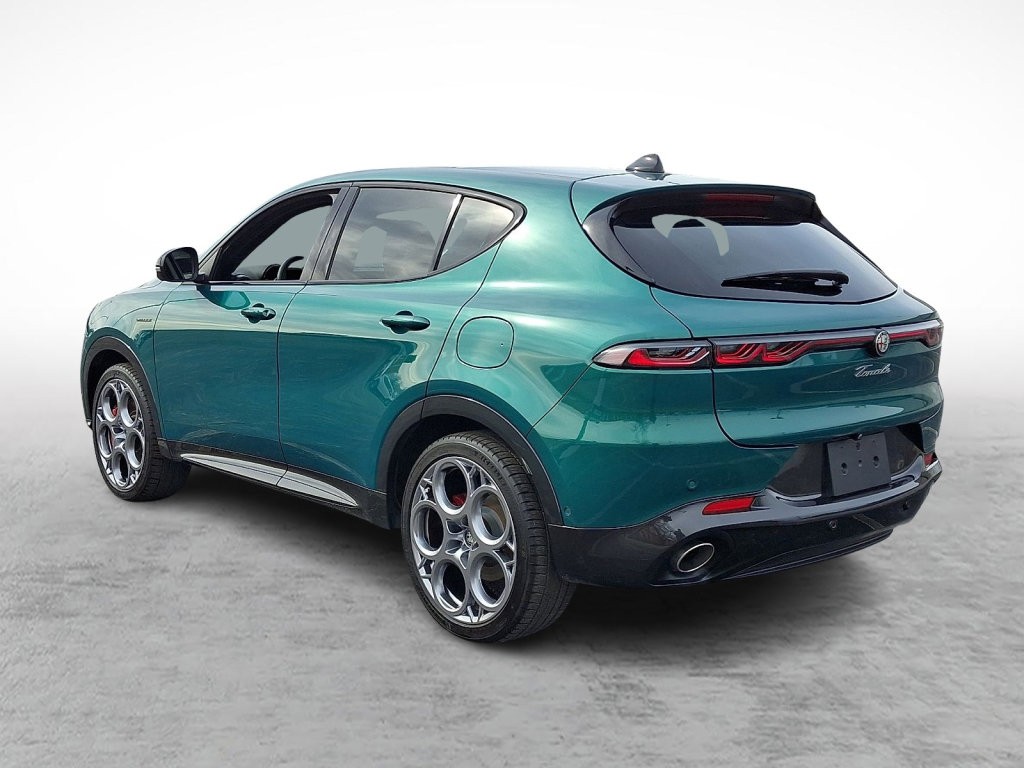 Used 2024 Alfa Romeo Tonale Veloce image 3