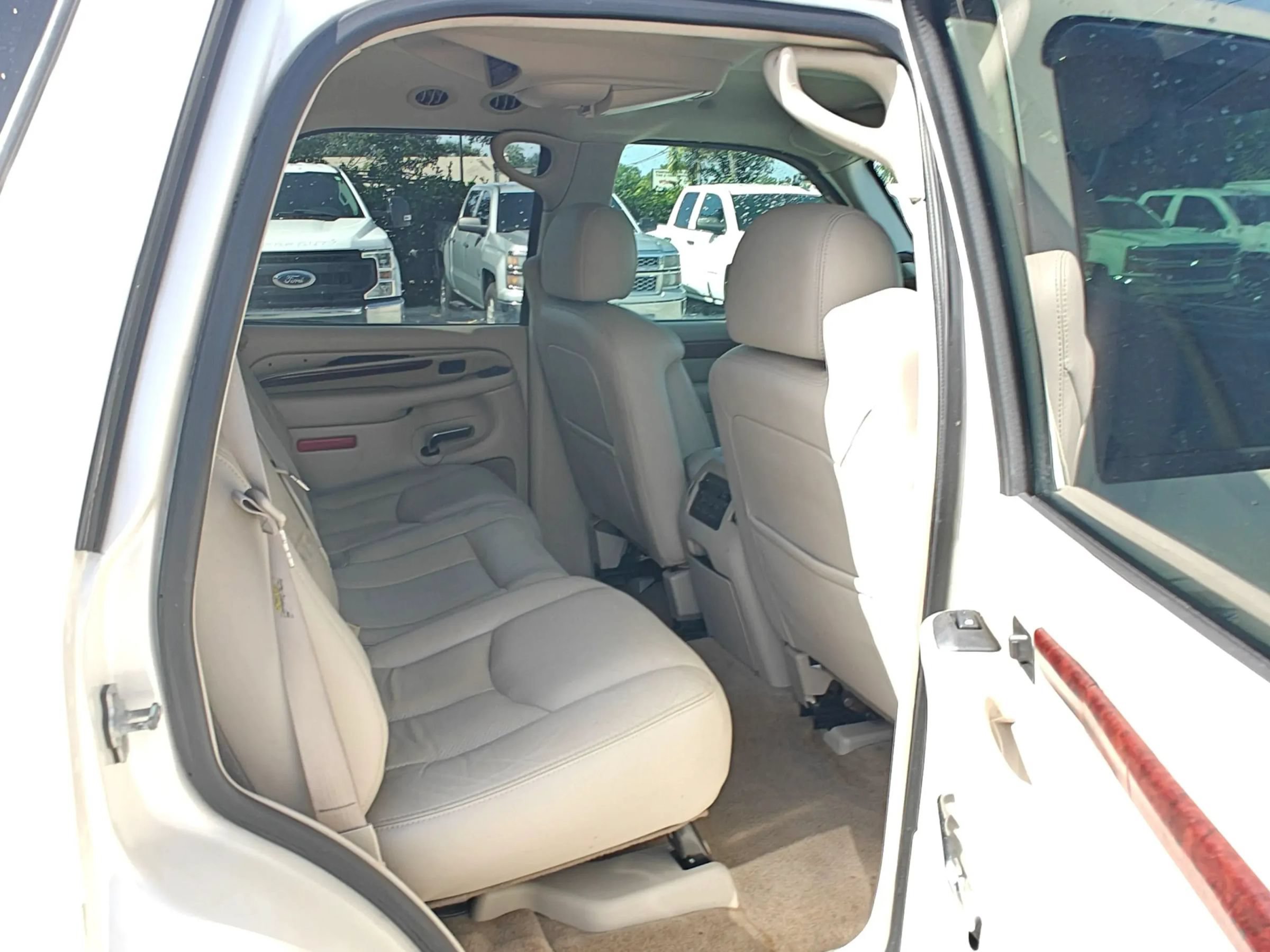 Used 2005 Cadillac Escalade 2WD image 18