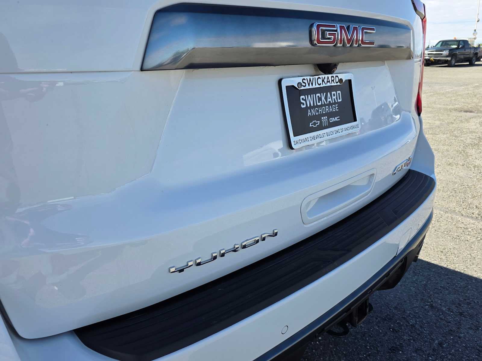 Used 2023 GMC Yukon AT4 w/ AT4 Premium Plus Package AWD/4WD image 14