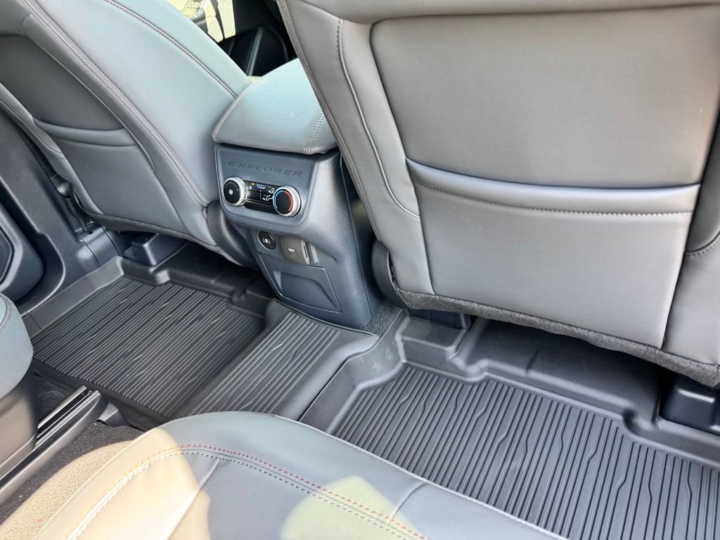 New 2026 Ford Explorer Active w/ Active Comfort Package AWD/4WD image 18