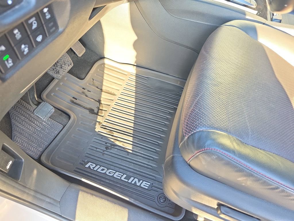 Certified 2023 Honda Ridgeline Black Edition image 17