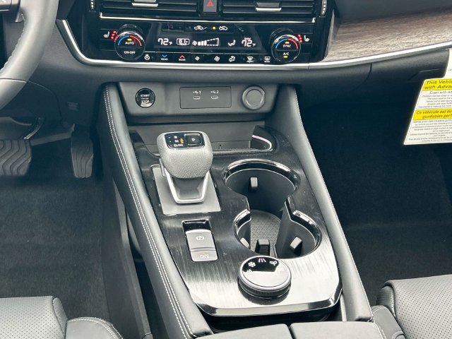 New 2026 Nissan Rogue Platinum w/ Tech Package AWD/4WD image 18