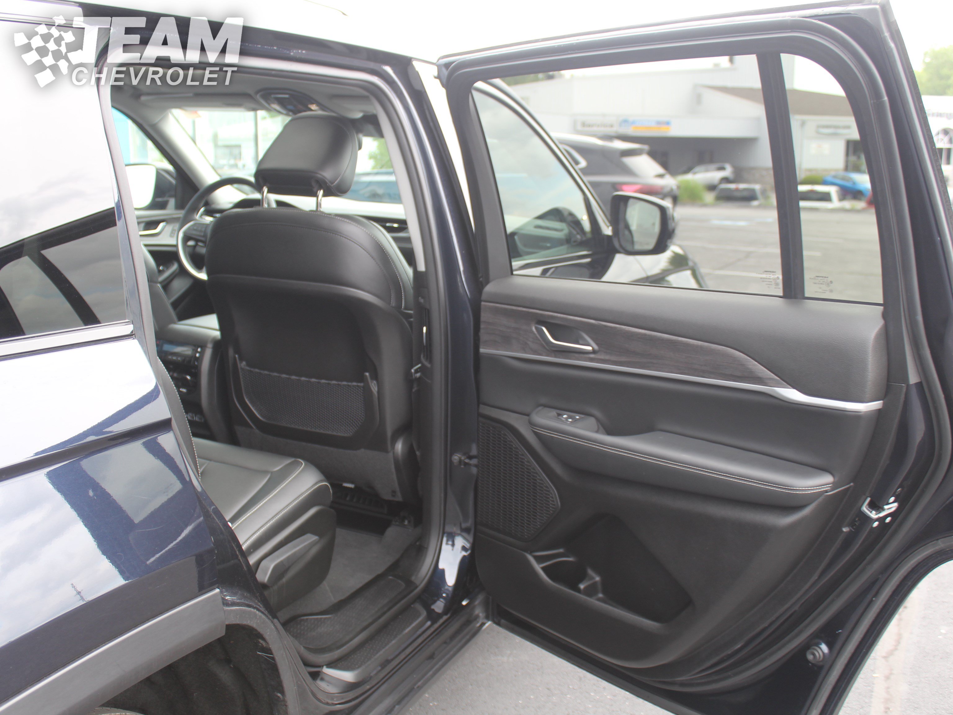 Used 2023 Jeep Grand Cherokee L Limited AWD/4WD image 26
