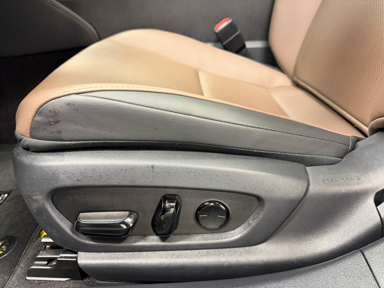 Used 2023 Lexus ES 350 w/ Premium Package FWD image 7